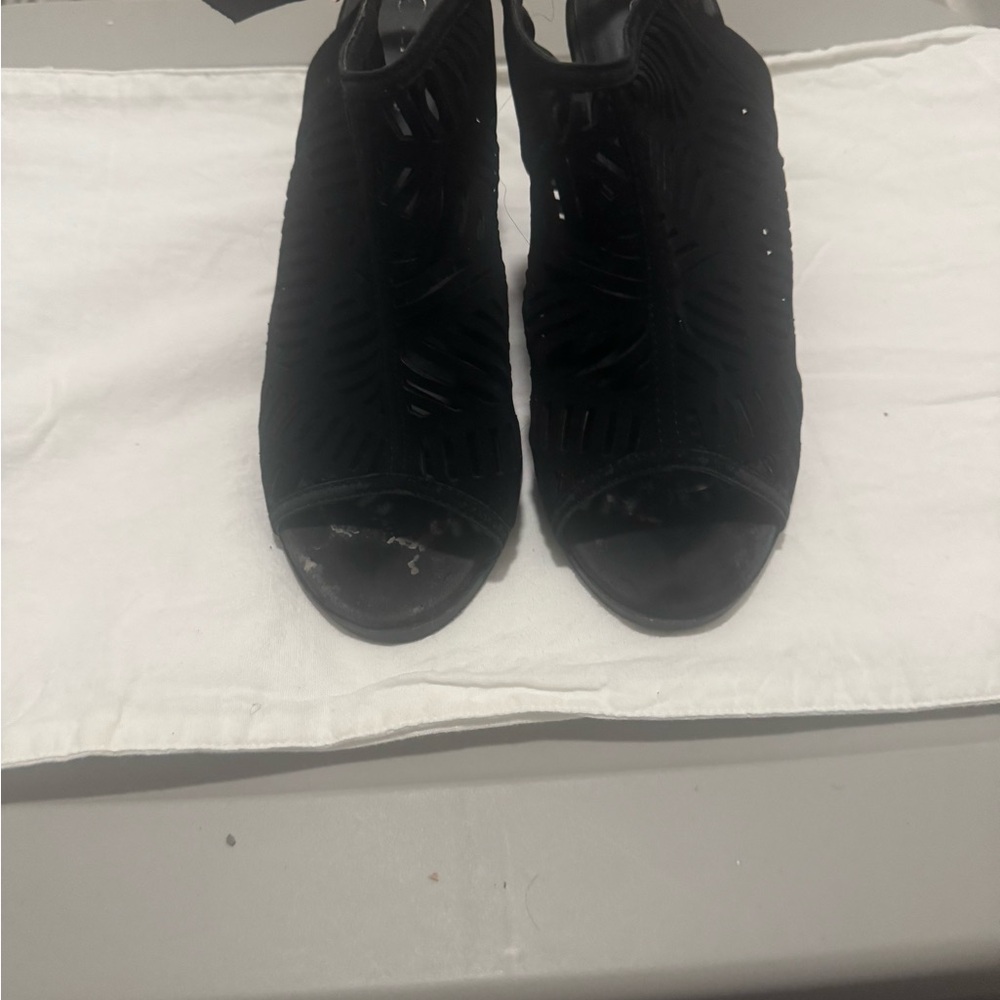 Elegant Black Women's Peep-Toe Shoes